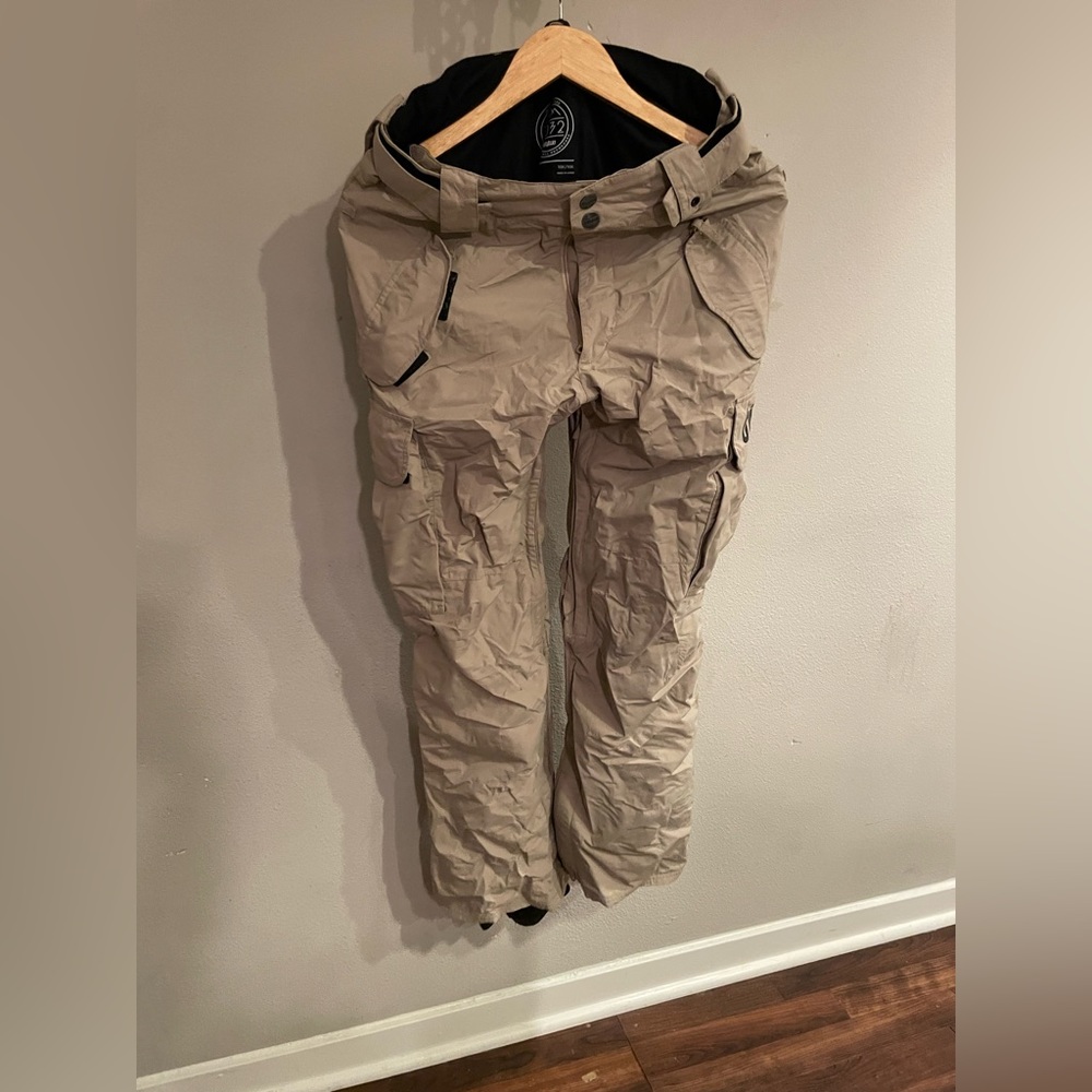 32 snowboard pants